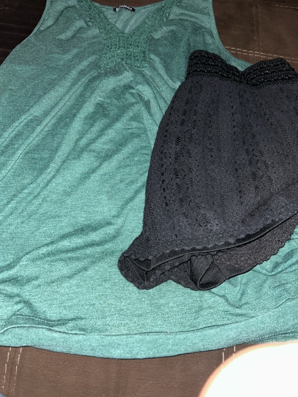Crochet Yoke Sleeveless Tank Top - Green